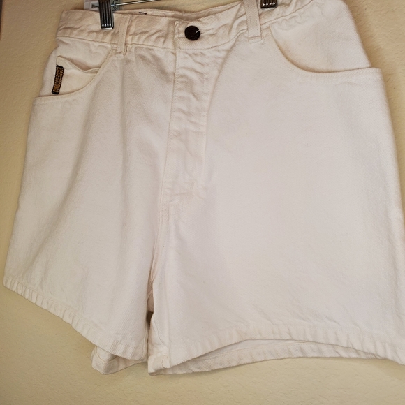 Giorgio Armani Jeans Vintage Shorts, White, Size 12 - Picture 5 of 13